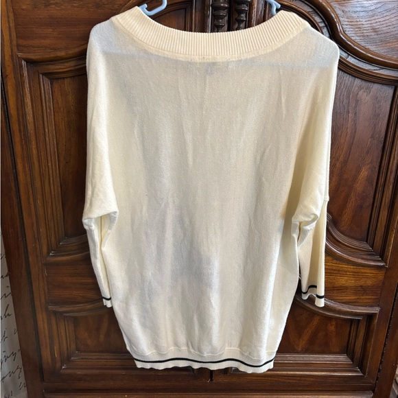 Catheri Malandrino Eiffel Tower sweater top - Picture 2 of 13